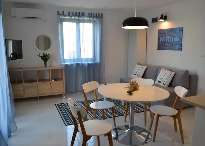 3 Masline Apartament Maslenica